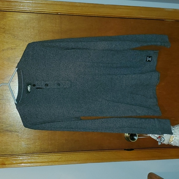 NWT Men's Roots Small Long Sleeve - Picture 1 of 7